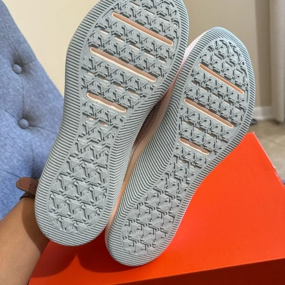 Nike MC Trainer 2 Womens Size 10 Shoes Beige Training Sneakers Gym NIB - Picture 5 of 8